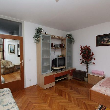 Apartment Vesna 로비니 외부 사진