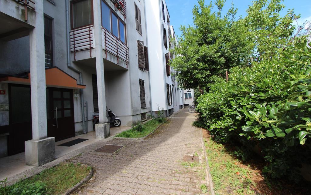 Apartment Vesna 로비니 외부 사진