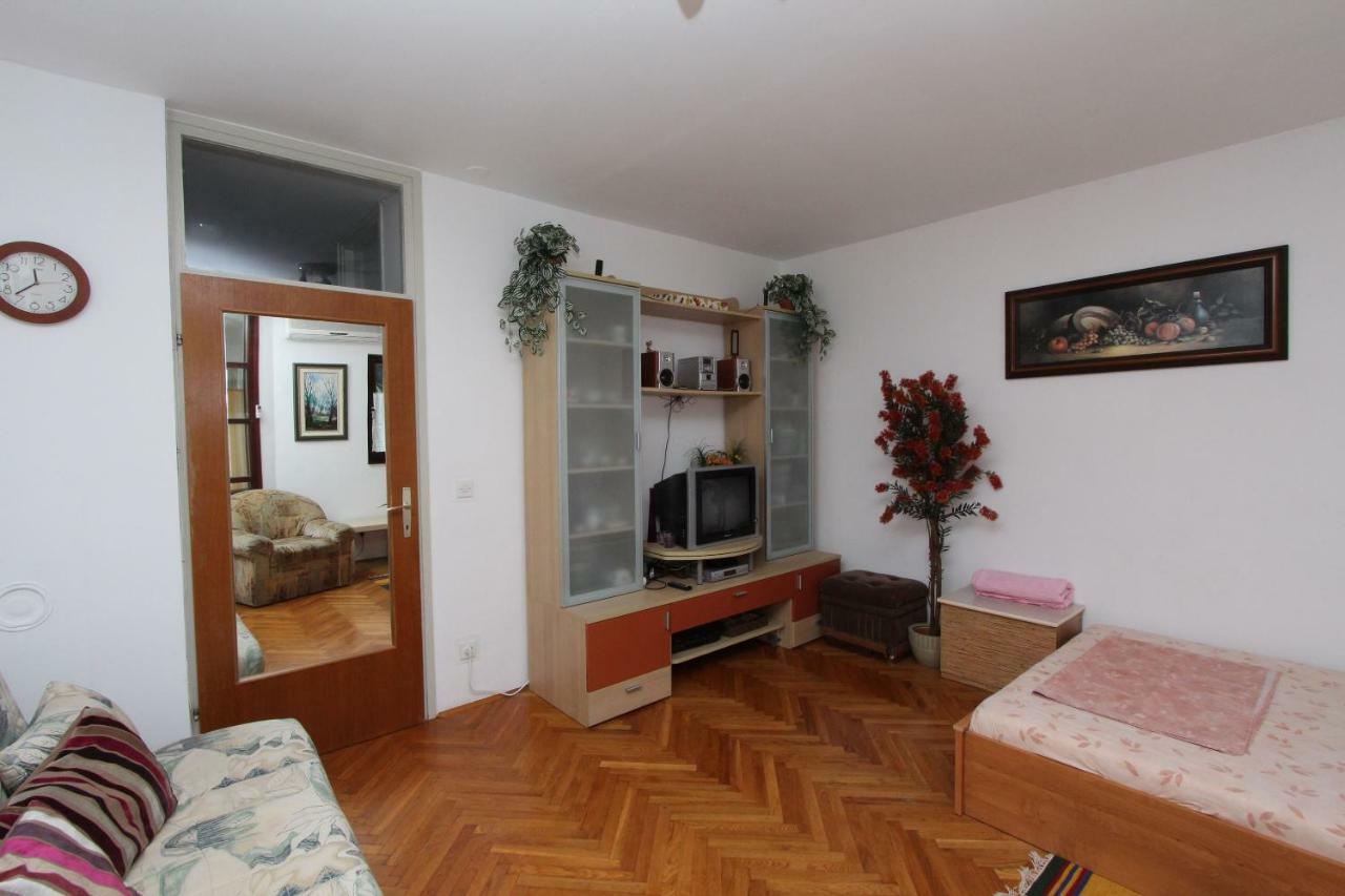 Apartment Vesna 로비니 외부 사진