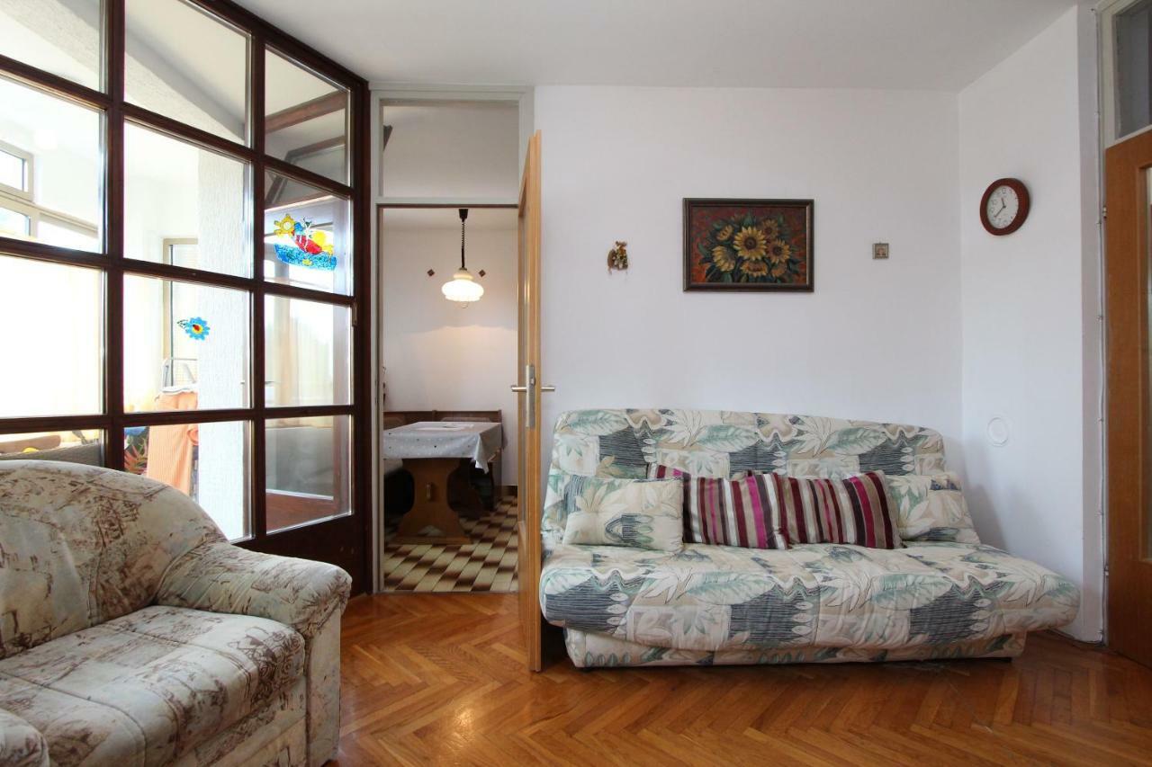 Apartment Vesna 로비니 외부 사진